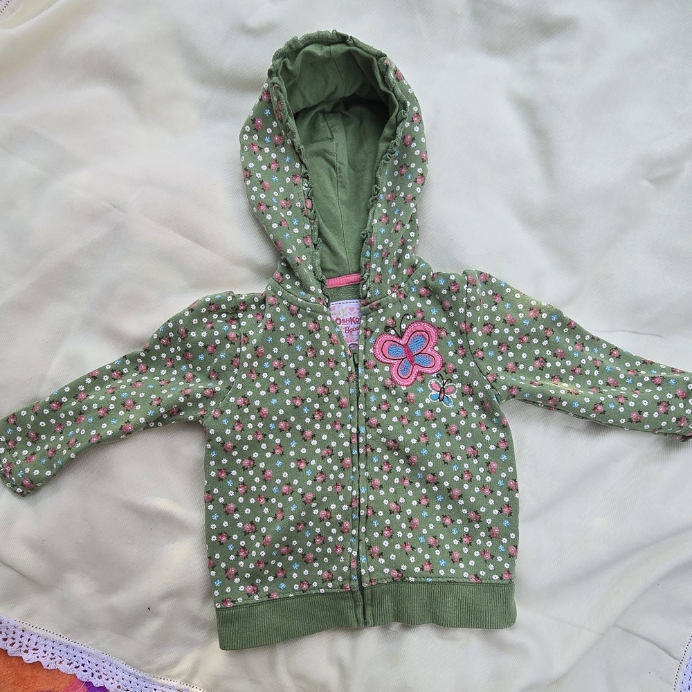 Oshkosh baby girl set size 18months